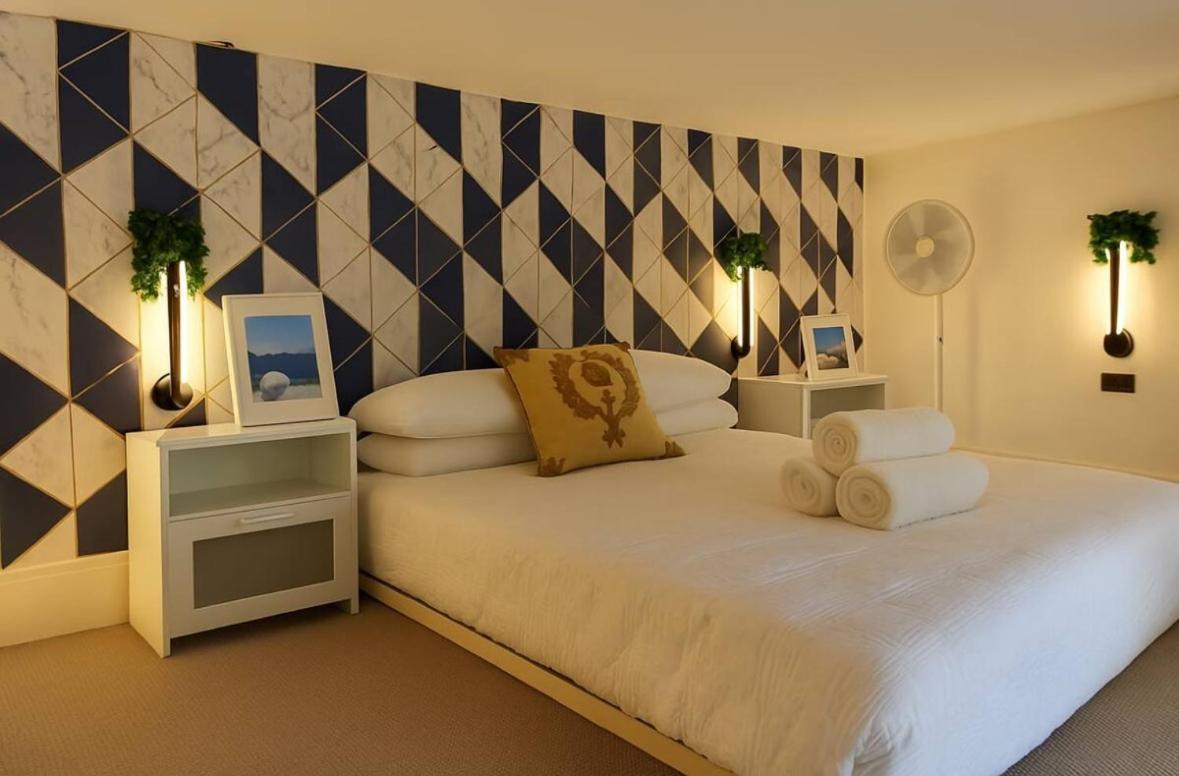 Modern In Canary Wharf With Hot Tub Apartment